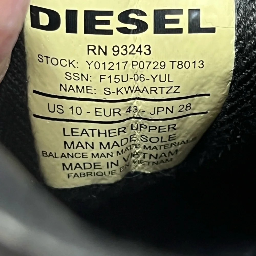 Diesel Men’s S-kwaartzz Leather Sneakers Size 10